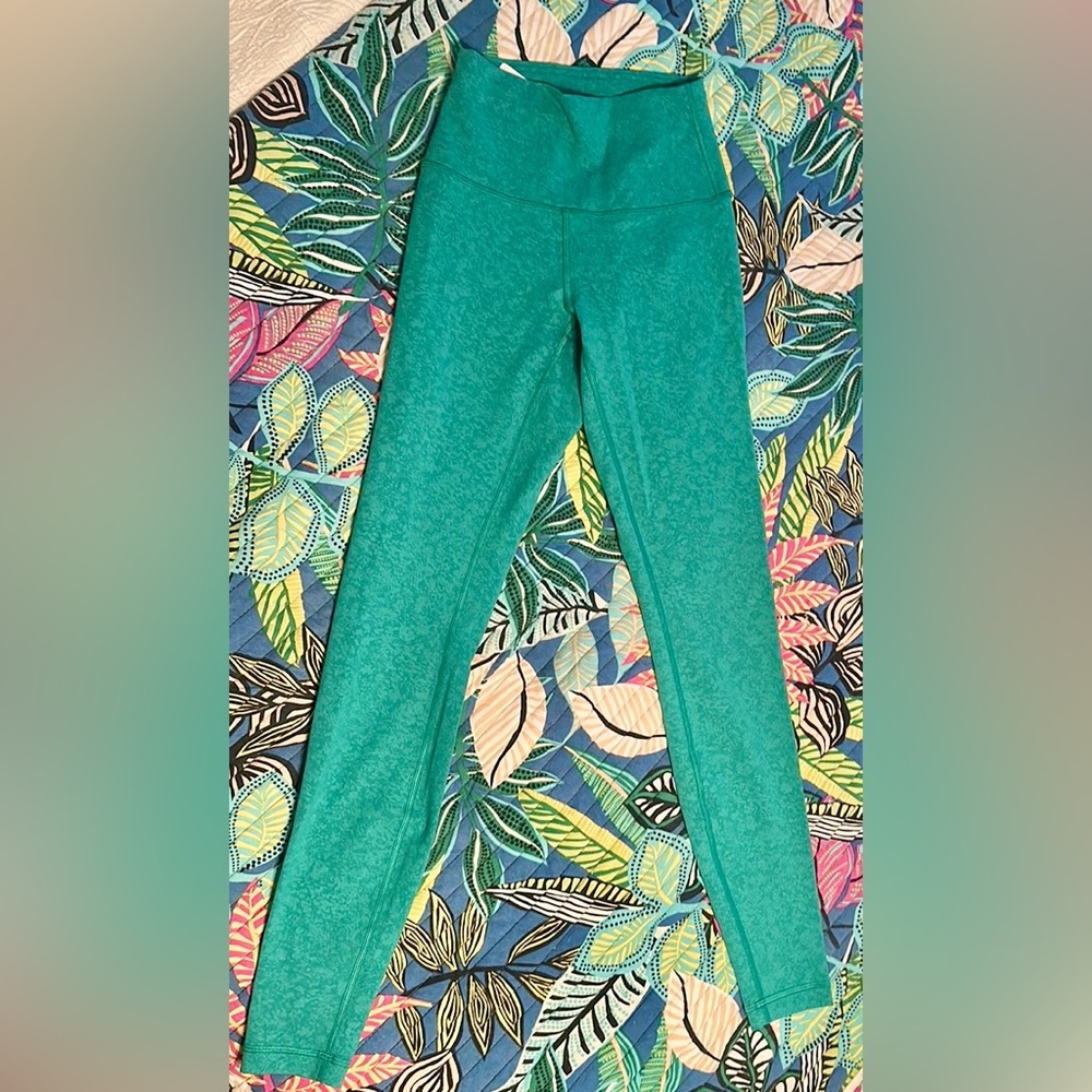 Lululemon Wunder Train HR Tight 28” Contour Fit